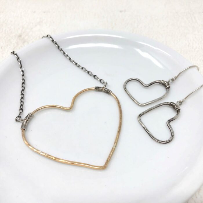 Big heart necklace in gold and silver